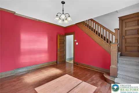 1036 Maple St, Bethlehem, PA 18018 photo 13