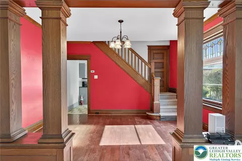 1036 Maple St, Bethlehem, PA 18018 photo 12