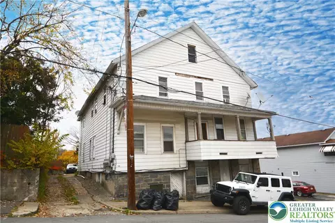 745 Main St, Kingston, PA 18704