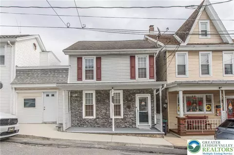 219 Gay St, Tamaqua, PA 18252