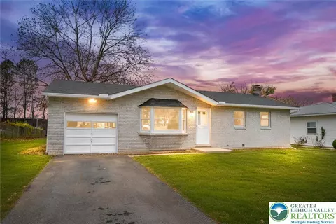 635 Berger St, Emmaus, PA 18049