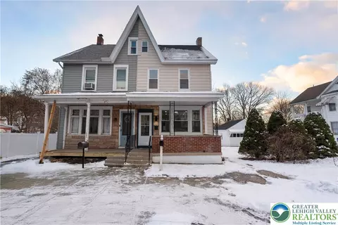 132 5th, Slatington, PA 18080