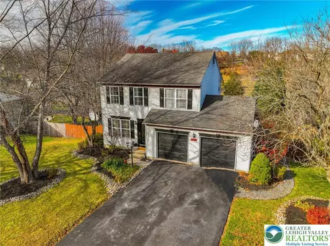 1965 Jenkins Dr, Easton, PA 18040