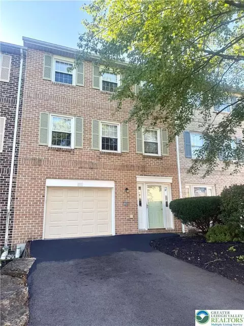 1045 Barnside Rd, Allentown, PA 18103