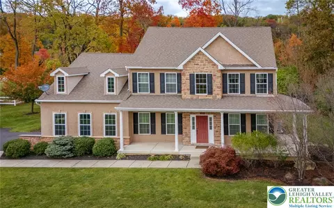 3505 Woodbyne Rd, Hellertown, PA 18055