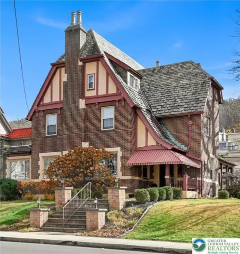 518 E Broad St, Tamaqua, PA 18252