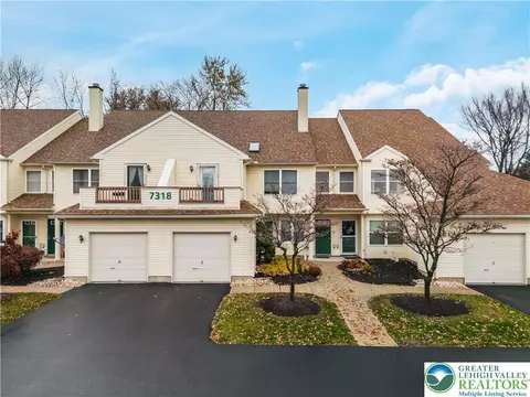 7318 Saurkraut Lan Ln #E, Macungie, PA 18062
