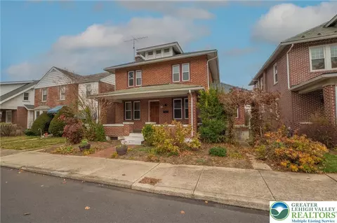 309 N 2nd St, Emmaus, PA 18049