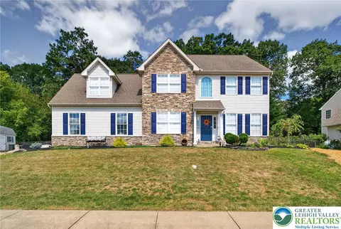 5191 Cassidy Dr, Schnecksville, PA 18078
