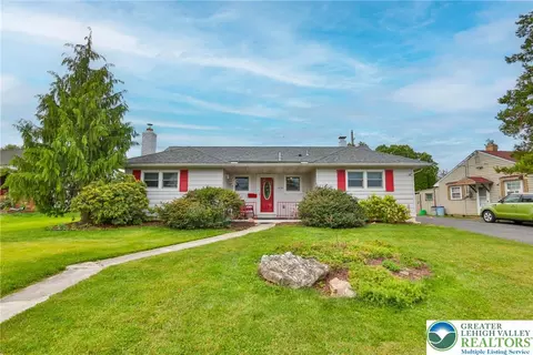 1929 Cloverdale Rd, Bethlehem, PA 18018