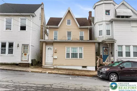 312 W Ridge St, Lansford, PA 18232
