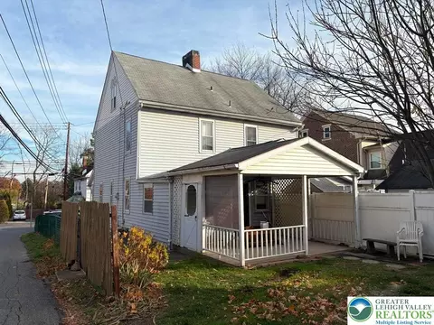 Exterior - 521 Maple St, Bethlehem, PA 18018 photo 2 of 3