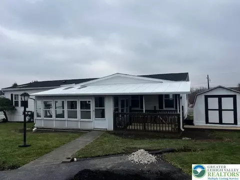 5148 Stoneterrace Dr, Whitehall Twp, PA 18052