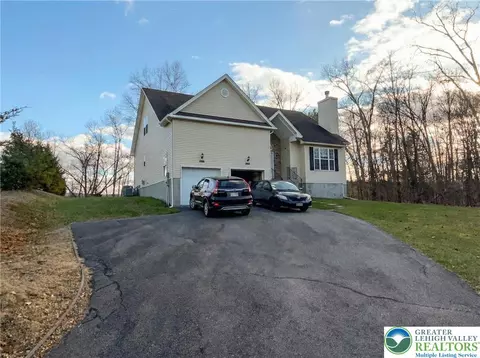 106 Hilda Ct, East Stroudsburg, PA 18301
