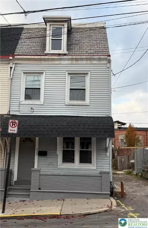 213 Chew St, Allentown, PA 18102