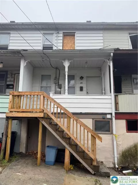 46 E Howard Ave, Coaldale, PA 18218