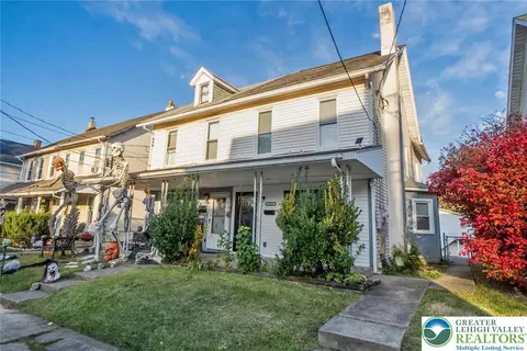 1019 Howertown Rd, Catasauqua, PA 18032