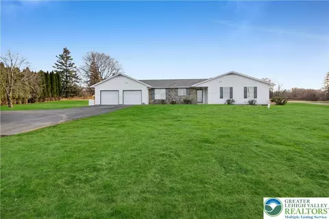 670 Cider Press Rd, Williams Twp, PA 18042
