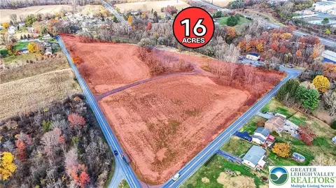 4828 Huckleberry Rd, Orefield, PA 18069