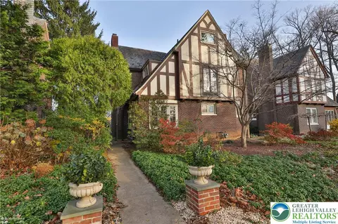 1808 Sycamore St, Bethlehem, PA 18017