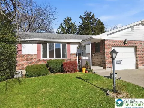 141 Lynnwood St, Allentown, PA 18103