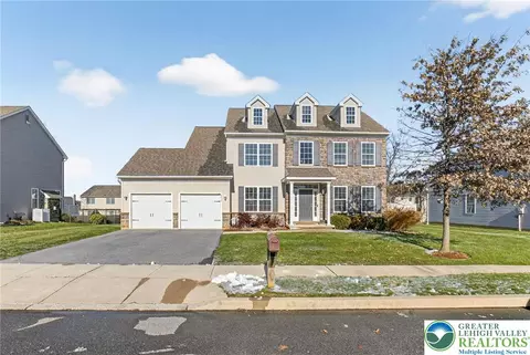 4055 Walter Rd, Bethlehem, PA 18020