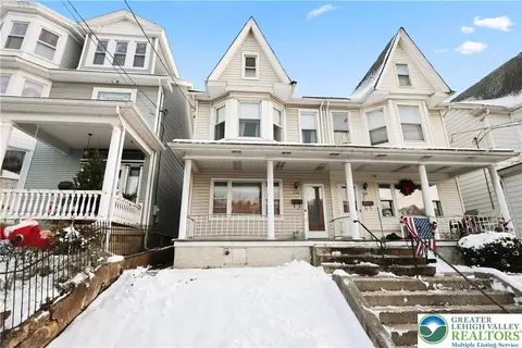 728 Broad St, Tamaqua, PA 18252