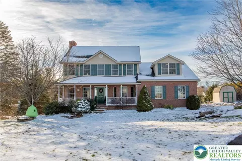 1747 Pen Argyl Rd, Pen Argyl, PA 18072