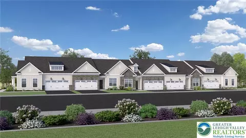 3006 N Cider Dr, Hokendauqua, PA 18052