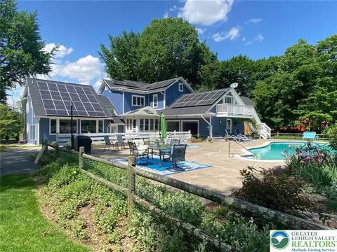 306 W Paxinosa, Forks Twp, PA 18040