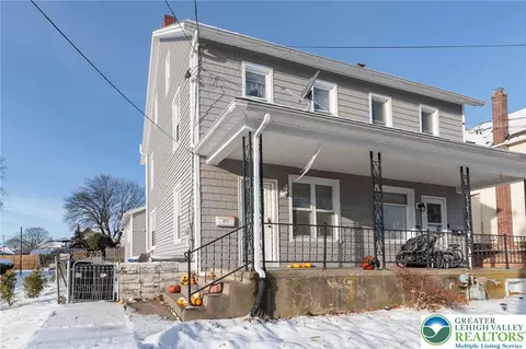 211 Westbrook Ave, Pen Argyl, PA 18072