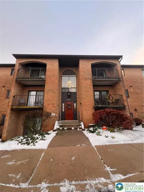 978 Cold Spring Rd #4, Allentown, PA 18103