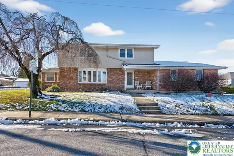 1900 Hokendauqua Ave, Northampton, PA 18067