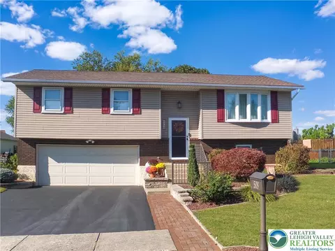 508 Circle Dr, Catasauqua, PA 18032