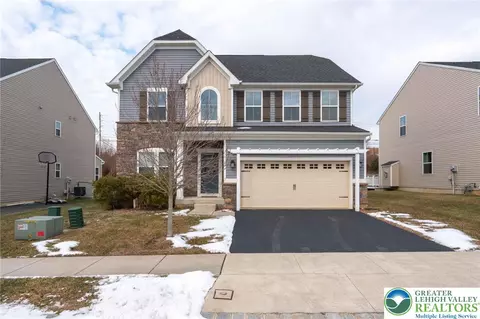 2584 Raya Way, Bethlehem, PA 18020