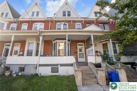 421 Center St, Jim Thorpe, PA 18229