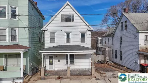 627 E Patterson St, Lansford, PA 18232