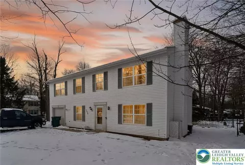 6318 Ventnor Dr, Coolbaugh Twp, PA 18466