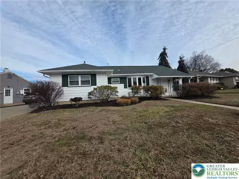 1958 Aripine Ave, Bethlehem, PA 18018