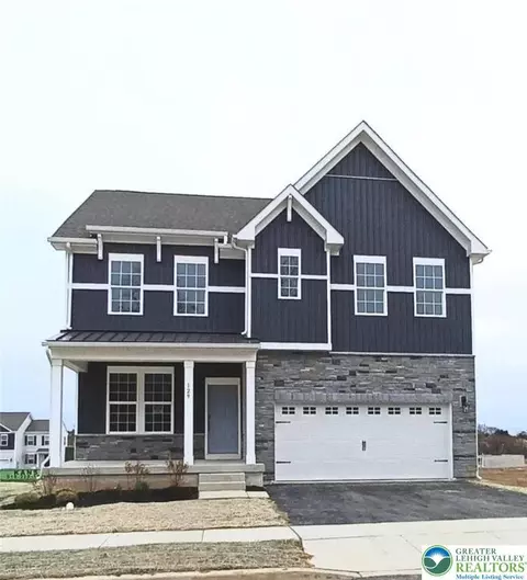 129 Winding Rd, Forks Twp, PA 18040