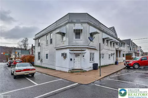 301 Bertsch St, Lansford, PA 18232