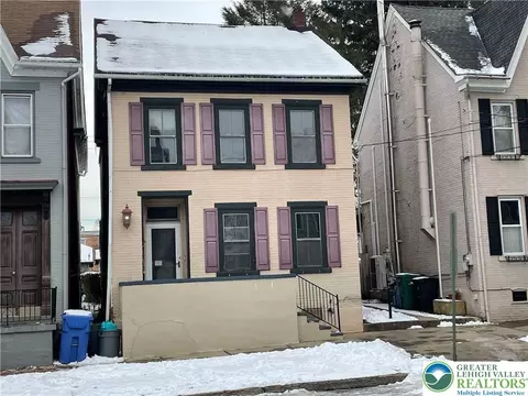 744 Center St, Bethlehem, PA 18018