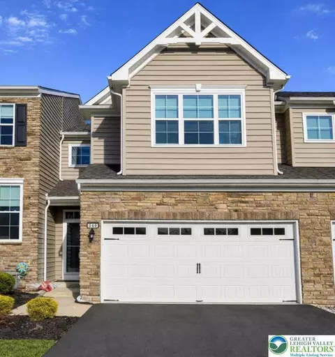 560 Gray Feather Way, Allentown, PA 18104