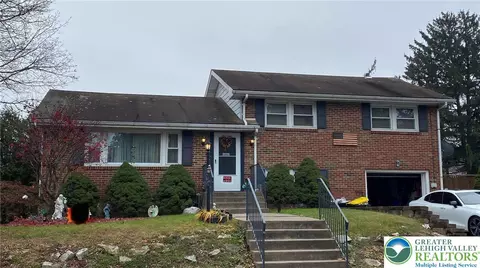 3042 Middletown Rd, Bethlehem, PA 18020