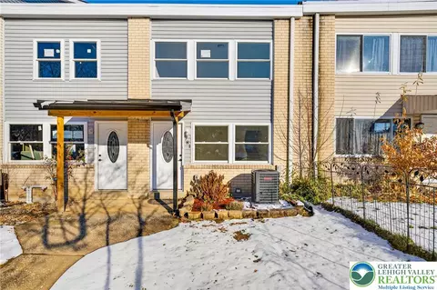 781 Mohawk St, Allentown, PA 18103