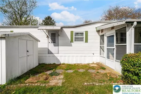 16 Springridge Rd, Bath, PA 18014 photo 5