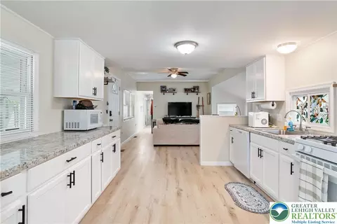 16 Springridge Rd, Bath, PA 18014 photo 16