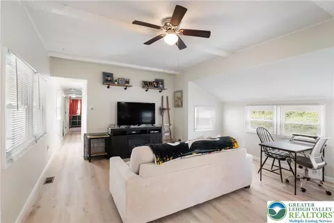 16 Springridge Rd, Bath, PA 18014 photo 24