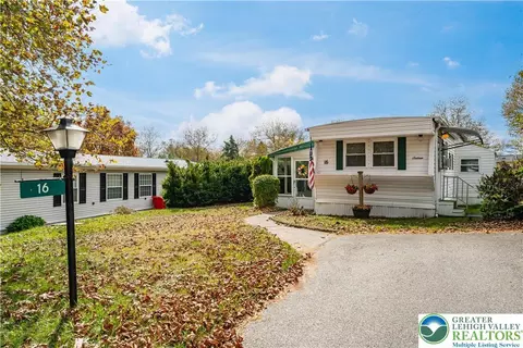 16 Springridge Rd, Bath, PA 18014 photo 3