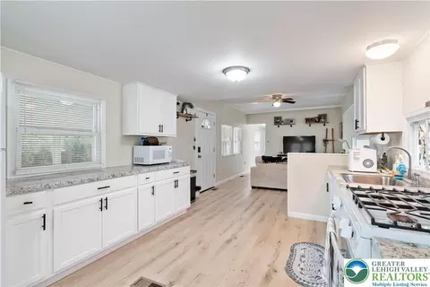 16 Springridge Rd, Bath, PA 18014 photo 21